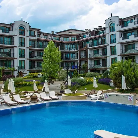 Hotel apartamentowy Rose Gardens Boutique By Asteri 4*
