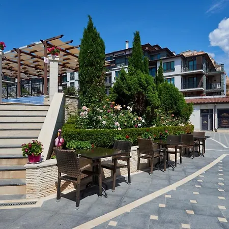 Hotel de apartamente Rose Gardens Boutique By Asteri 4*